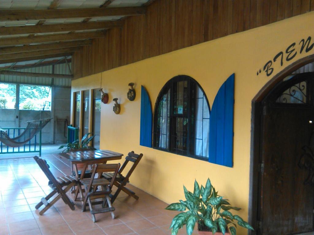 Rio Celeste Backpackers Bijagua Extérieur photo