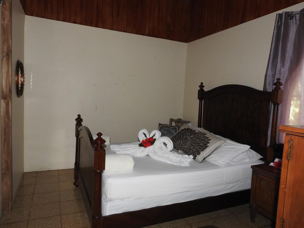Rio Celeste Backpackers Bijagua Extérieur photo
